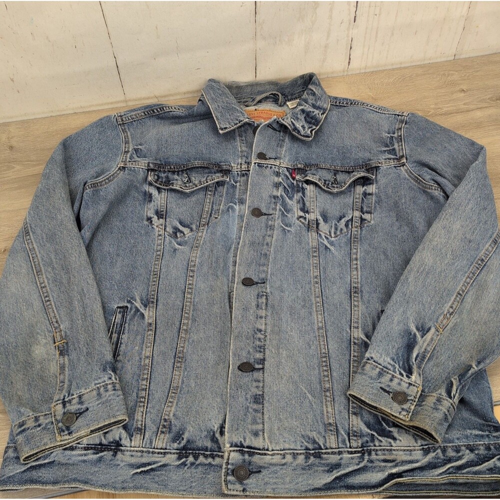 Levi’s Denim Jacket Button-Down Men’s XXL Blue Faded Distressed Flaws